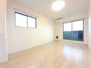 のマンスリーマンション・ウィークリーマンション「ＰＡＲＫＳＩＤＥ　ＣＯＵＲＴⅣ 201・洋室(No.1369027)」メイン画像
