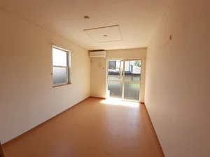 のマンスリーマンション・ウィークリーマンション「ベルメゾン上小路　壱番館 101・洋室(No.1369035)」メイン画像