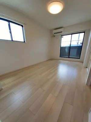 のマンスリーマンション・ウィークリーマンション「プラティーク挾間　壱番館 201・洋室(No.1369075)」メイン画像