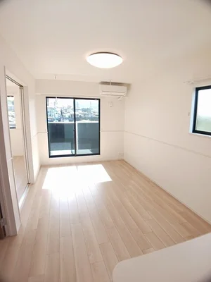 のマンスリーマンション・ウィークリーマンション「ラ・フェリーチェⅢ 206・洋室(No.1369076)」メイン画像