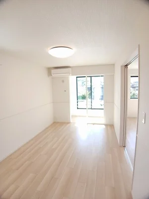 のマンスリーマンション・ウィークリーマンション「ラ・フェリーチェⅢ 101・洋室(No.1369085)」メイン画像