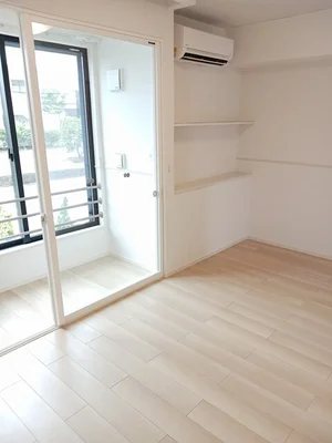 のマンスリーマンション・ウィークリーマンション「ウェル　アイランドＳ－Ⅰ 101・洋室(No.1369117)」メイン画像