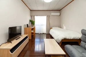 のマンスリーマンション・ウィークリーマンション「家具家電付✨大型商業施☘️コンビニ近く✨駐車場付き｜TM72 206(No.1369118)」メイン画像