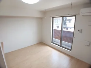 のマンスリーマンション・ウィークリーマンション「グランドペアレンツ浅井Ⅱ　Ｂ 202・洋室(No.1369158)」メイン画像