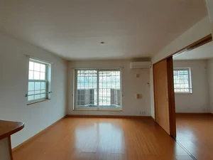 のマンスリーマンション・ウィークリーマンション「Ｂｒｉｇｈｔ　ＳｑｕａｒｅⅡ 201・洋室(No.1369170)」メイン画像