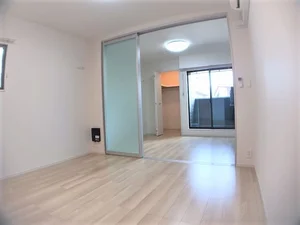 伊万里有田共立病院周辺のマンスリーマンション・ウィークリーマンション「ヒカルサ伊万里ウエストⅡ 201・洋室(No.1369240)」メイン画像