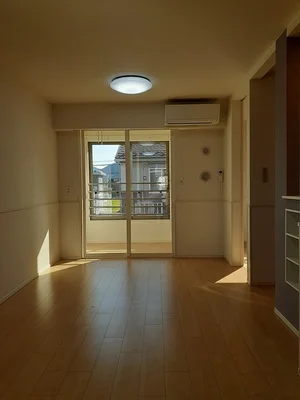 のマンスリーマンション・ウィークリーマンション「Ｋ．Ｍレジデンス瓜生Ⅱ 201・洋室(No.1369347)」メイン画像