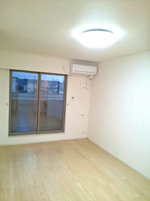 のマンスリーマンション・ウィークリーマンション「メゾンディオール　ⅢＢ 201・洋室(No.1369383)」メイン画像