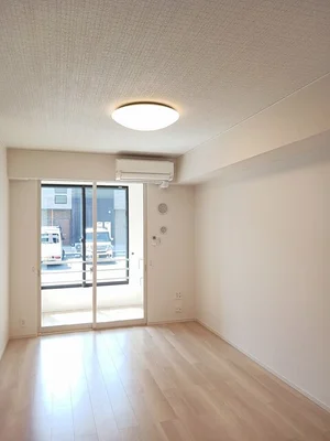 のマンスリーマンション・ウィークリーマンション「アルシャムス　Ⅰ 105・洋室(No.1369469)」メイン画像