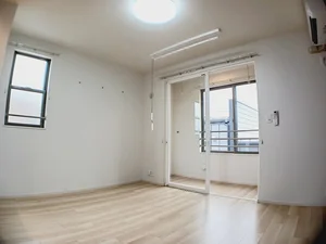 のマンスリーマンション・ウィークリーマンション「トリアンジ 201・洋室(No.1369640)」メイン画像