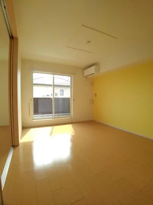 のマンスリーマンション・ウィークリーマンション「メルティング　ポット　清水台 202・洋室(No.1369725)」メイン画像