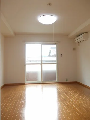 のマンスリーマンション・ウィークリーマンション「サイスフィールド　Ⅱ 105・洋室(No.1369748)」メイン画像