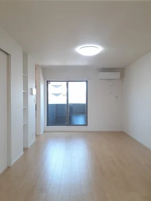 のマンスリーマンション・ウィークリーマンション「ブルー　ローズ 201・洋室(No.1369879)」メイン画像