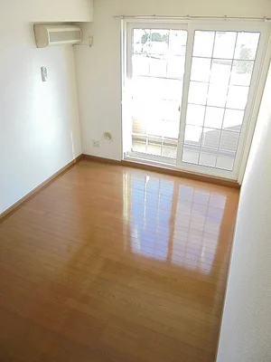 のマンスリーマンション・ウィークリーマンション「ネイチャーフィールドＡ 102・洋室(No.1370166)」メイン画像