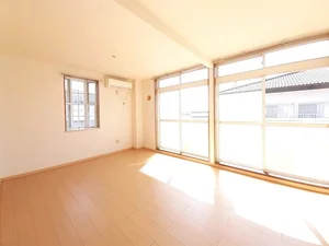 のマンスリーマンション・ウィークリーマンション「クローバーヒルズＣ 202・洋室(No.1370193)」メイン画像