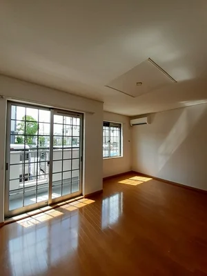 のマンスリーマンション・ウィークリーマンション「ヴェルジネ城並 103・洋室(No.1370332)」メイン画像