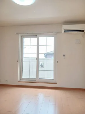 江南市のマンスリーマンション・ウィークリーマンション「ラフィネ　ジェンテ 201・洋室(No.1370333)」メイン画像