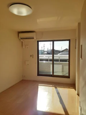 のマンスリーマンション・ウィークリーマンション「コンフォート富田Ⅱ 205・洋室(No.1370338)」メイン画像