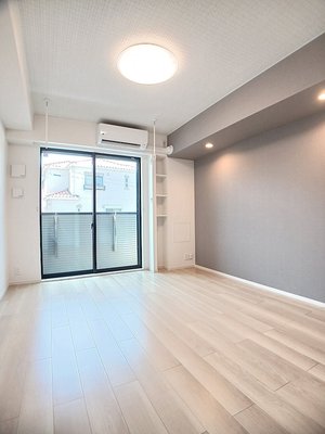 のマンスリーマンション・ウィークリーマンション「ヒカルサ和歌山鳴神Ⅱ 102・洋室(No.1370418)」メイン画像