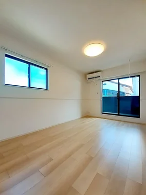 のマンスリーマンション・ウィークリーマンション「Ｓｗｉｎｇ　ＳｉｎｇⅣ 201・洋室(No.1370456)」メイン画像