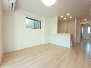 のマンスリーマンション・ウィークリーマンション「ＰＡＲＫＳＩＤＥ　ＣＯＵＲＴⅡ 101・洋室(No.1370521)」メイン画像