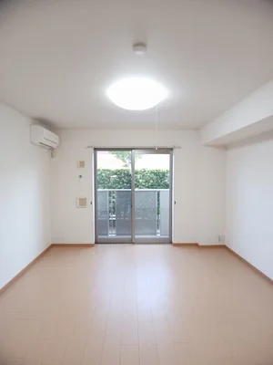 鳥取県のマンスリーマンション・ウィークリーマンション「プチ・プランタン　Ⅲ 103・洋室(No.1370576)」メイン画像