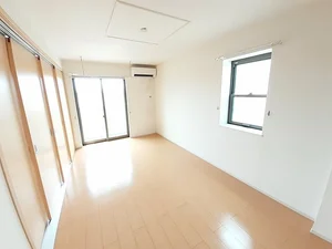 のマンスリーマンション・ウィークリーマンション「コットン　ヴィラ・イーストⅢ 103・洋室(No.1370599)」メイン画像