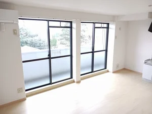 のマンスリーマンション・ウィークリーマンション「ラペティシャトウ 303・洋室(No.1370609)」メイン画像