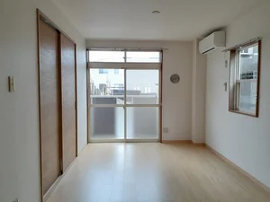 のマンスリーマンション・ウィークリーマンション「キャッスルレイクⅢ 103・洋室(No.1370631)」メイン画像