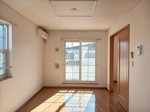 のマンスリーマンション・ウィークリーマンション「ルーナフィオーレ 204・洋室(No.1370636)」メイン画像