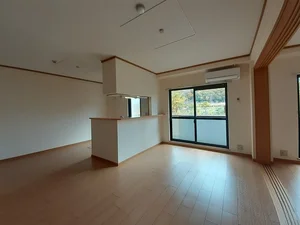 のマンスリーマンション・ウィークリーマンション「クラールオストベルグⅢ 106・洋室(No.1370657)」メイン画像