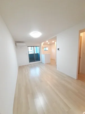 のマンスリーマンション・ウィークリーマンション「グラシオッソ坂井　Ⅰ 202・洋室(No.1370690)」メイン画像