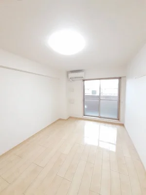 のマンスリーマンション・ウィークリーマンション「ラフィネ　ロジュマン 206・洋室(No.1370703)」メイン画像