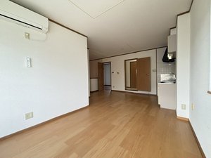 のマンスリーマンション・ウィークリーマンション「ベルツリーレジデンス　４号館 201・洋室(No.1370756)」メイン画像