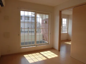 のマンスリーマンション・ウィークリーマンション「リバーサイドＢ 202・洋室(No.1371025)」メイン画像