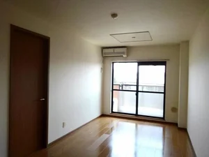 のマンスリーマンション・ウィークリーマンション「アンソレイエＣ 302・洋室(No.1371040)」メイン画像