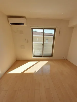 高崎市のマンスリーマンション・ウィークリーマンション「サウス　コートⅡ 201・洋室(No.1371057)」メイン画像