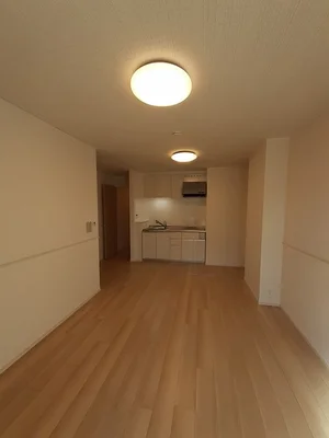 のマンスリーマンション・ウィークリーマンション「フロレゾン 102・洋室(No.1371105)」メイン画像