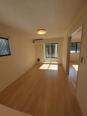 のマンスリーマンション・ウィークリーマンション「ブラン　ルピナス　Ⅰ 101・洋室(No.1371134)」メイン画像