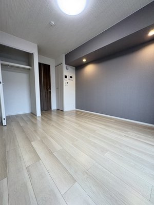 のマンスリーマンション・ウィークリーマンション「メゾン　ド　シュシュ 202・洋室(No.1371182)」メイン画像