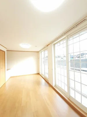 のマンスリーマンション・ウィークリーマンション「ベル・アンジュＥ棟 202・洋室(No.1371229)」メイン画像