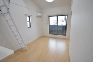 のマンスリーマンション・ウィークリーマンション「レジデンス　サピー 201・洋室(No.1371316)」メイン画像