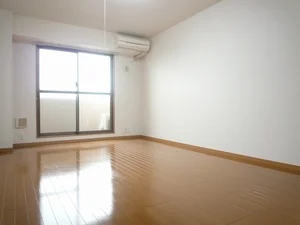 のマンスリーマンション・ウィークリーマンション「キュ－ズ・リヴィエ－ル 410・洋室(No.1371460)」メイン画像