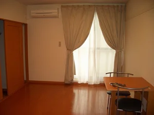 のマンスリーマンション・ウィークリーマンション「レオパレスソレーユ 111(No.1371513)」メイン画像