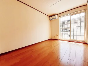 のマンスリーマンション・ウィークリーマンション「カリーノヴィアーレ 104・洋室(No.1371658)」メイン画像