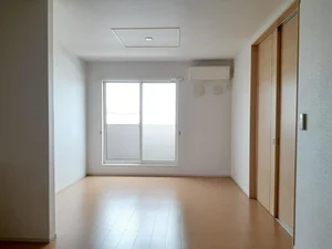 のマンスリーマンション・ウィークリーマンション「ヴィラ　キュラス 202・洋室(No.1371711)」メイン画像