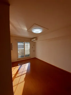 のマンスリーマンション・ウィークリーマンション「サンパティークⅥ 203・洋室(No.1371737)」メイン画像