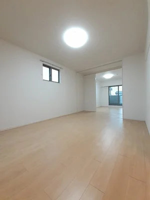 浦和大学周辺のマンスリーマンション・ウィークリーマンション「グラシオッソ　デーア 202・洋室(No.1371754)」メイン画像