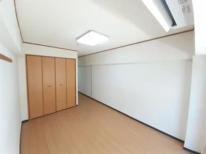 のマンスリーマンション・ウィークリーマンション「カーサ　オーラ・ソーレ 403・洋室(No.1371785)」メイン画像