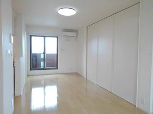 のマンスリーマンション・ウィークリーマンション「サンパレスＢ 202・洋室(No.1371796)」メイン画像